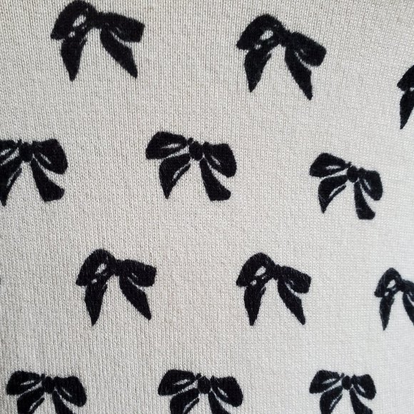 Vintage inspired Premise tan sweater w/ bow print - Picture 10 of 10